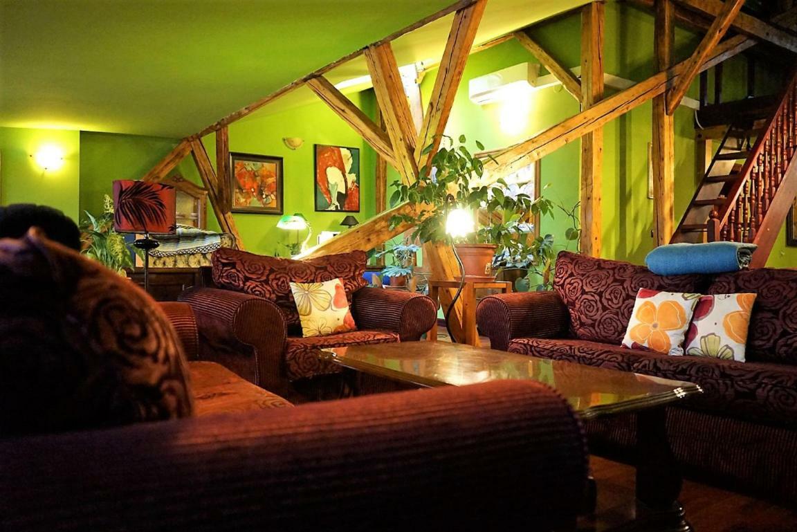 Luxury Oldtown Loft 320M2 On Hlavna Street Apartment Kosice Exterior photo
